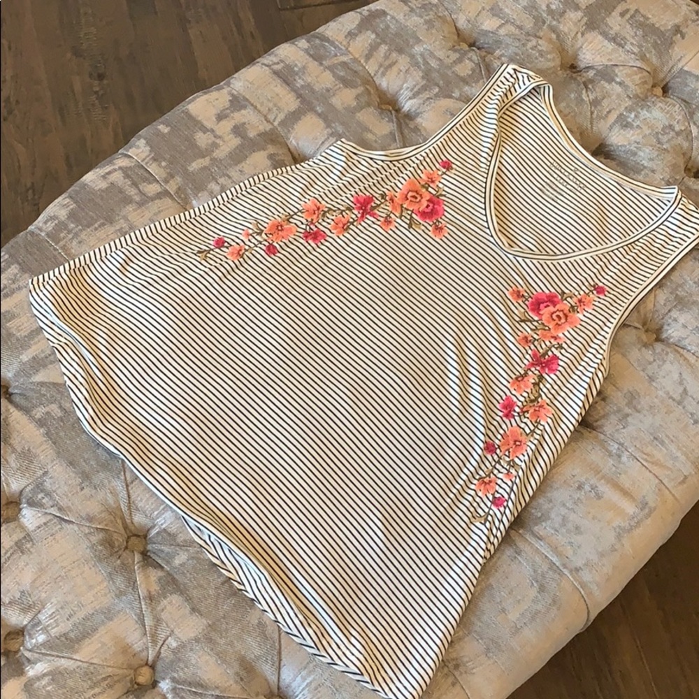 AMERICAN EAGLE EMBROIDERED TANK